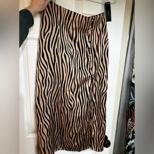 Women’s Lulus medium zebra print skirt. Never worn new with tags.